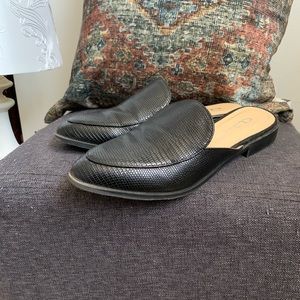 NWOT Chinese Laundry loafers
